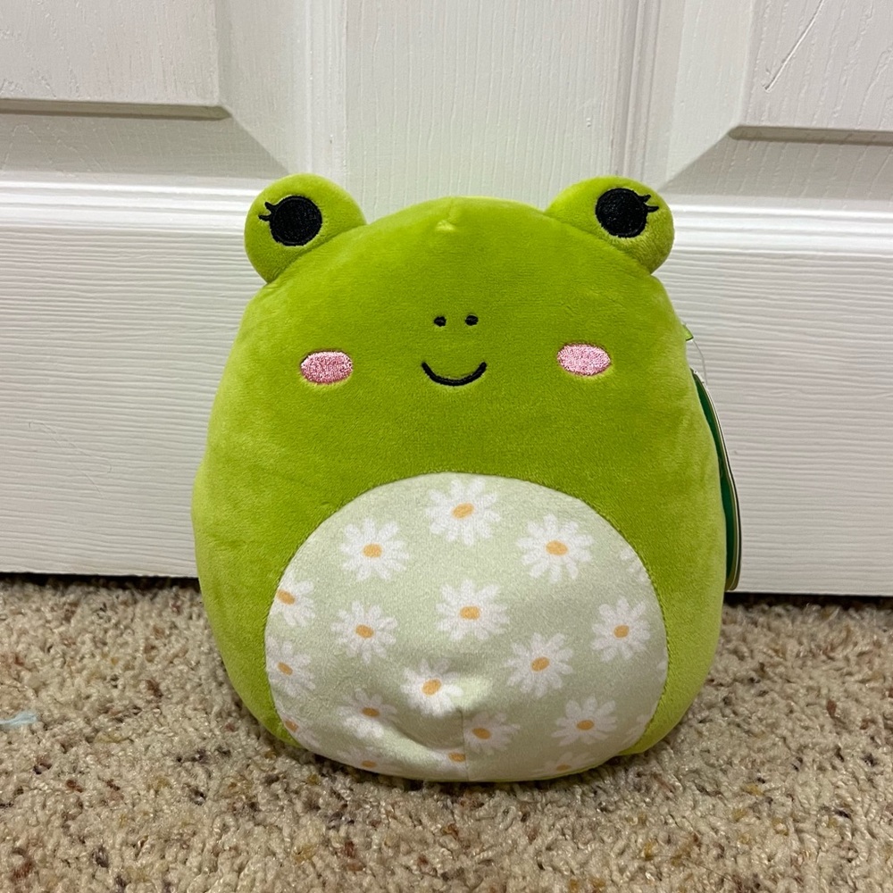 💗 Squishmallow - 7.5” Wendy Green Frog with Pink Accents